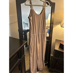 NEW Tan Spaghetti Strap Relaxed Jumpsuit 2/ Ankle Tie Large